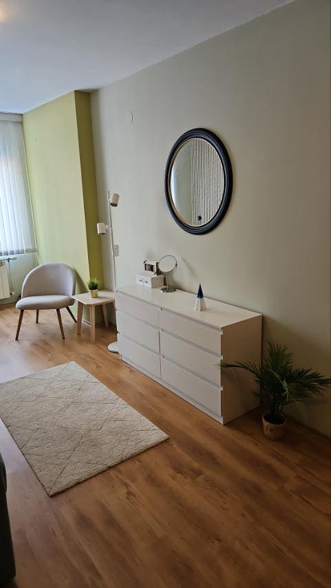 Стая Божурище - снимка 4